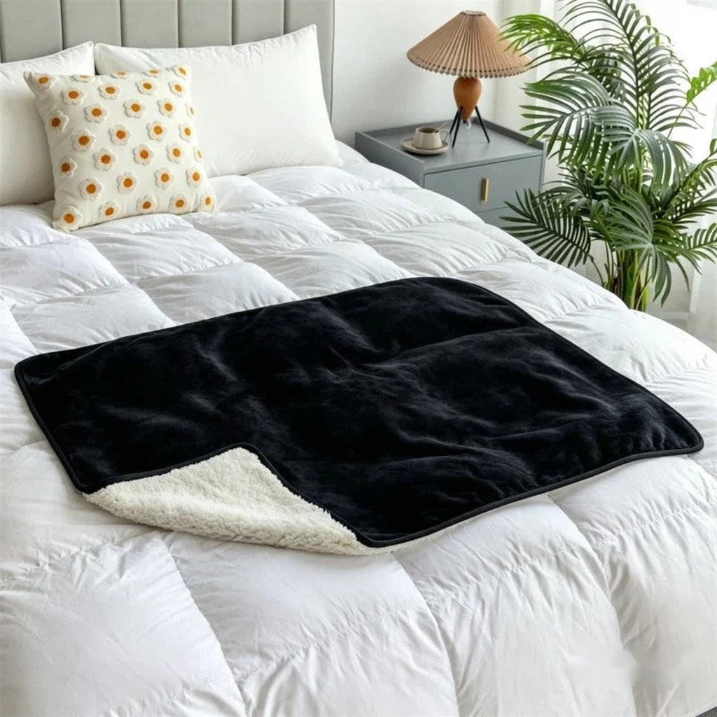Calming sherpa dog blanket, black – PetsZeno
