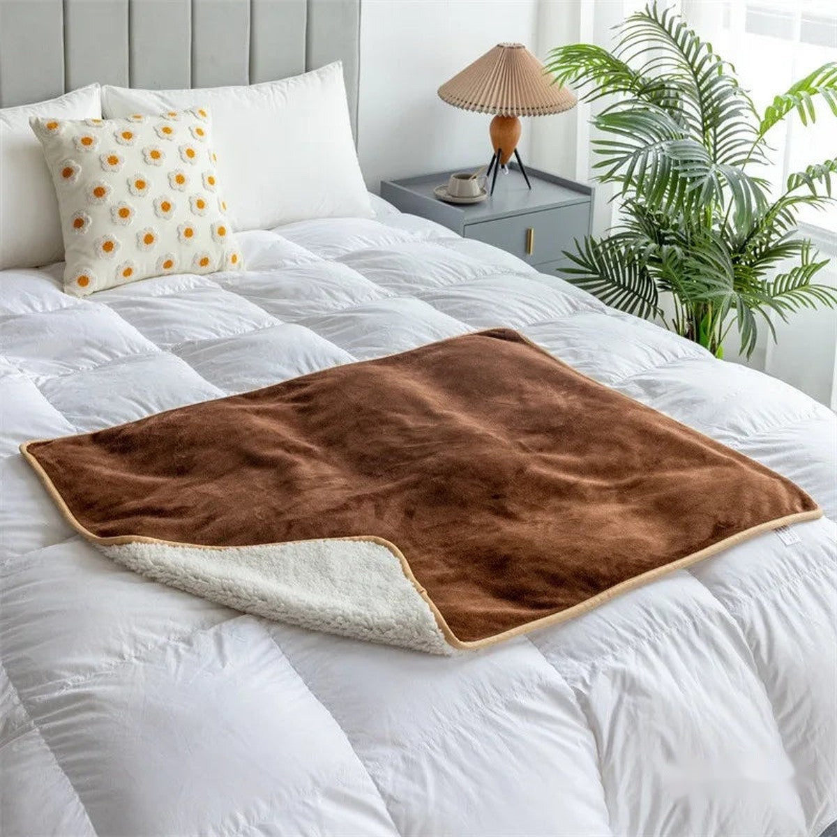 Calming sherpa dog blanket, camel – PetsZeno